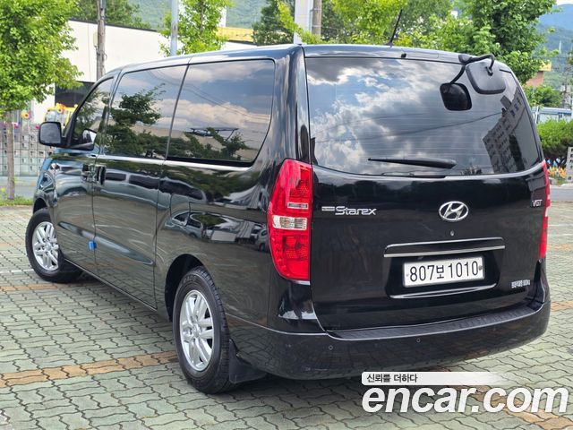 Hyundai Starex Van 3-Seater Smart — пробег 289 029 км — фото 4 из 5