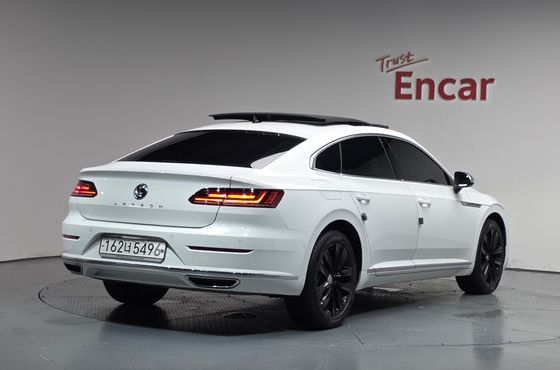 Volkswagen Arteon 2.0 TDI Prestige — пробег 71 913 км — фото 2 из 5
