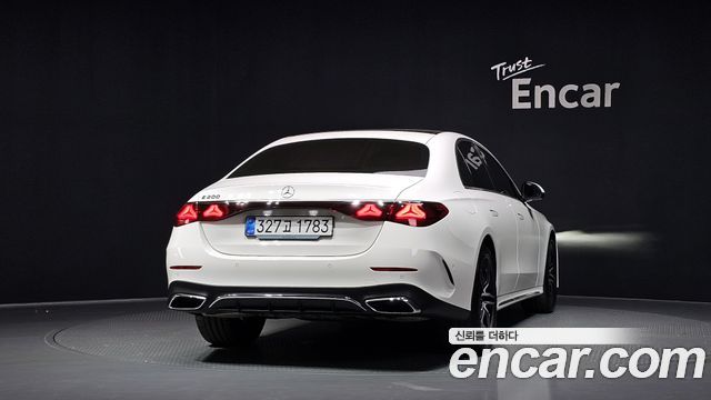 Mercedes-Benz E-Class из Кореи Encar