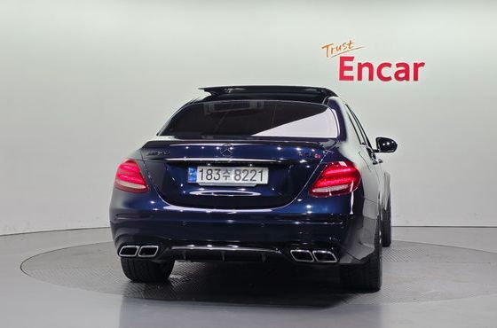Mercedes-Benz E-Class E63 AMG 4MATIC+ — пробег 105 943 км — фото 4 из 5