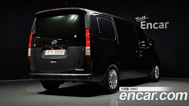 Hyundai Staria Cargo 5-Seater Modern — пробег 187 687 км — фото 2 из 5