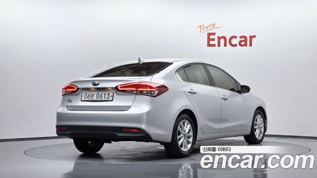 Kia K3 из Кореи Encar