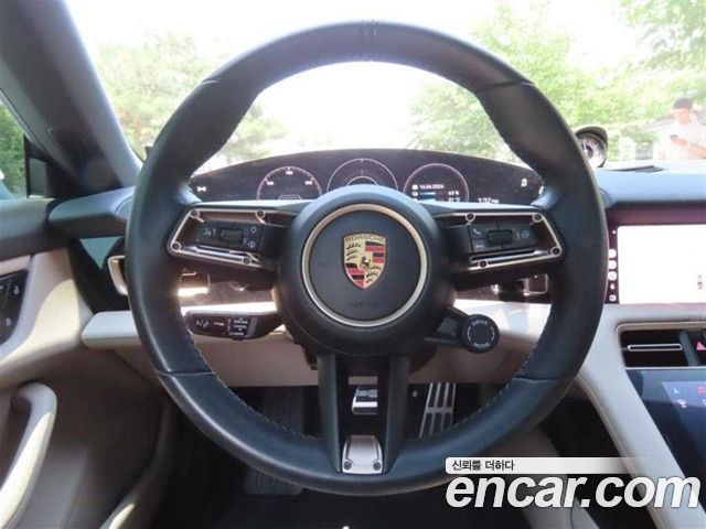 Porsche Taycan из Кореи Encar