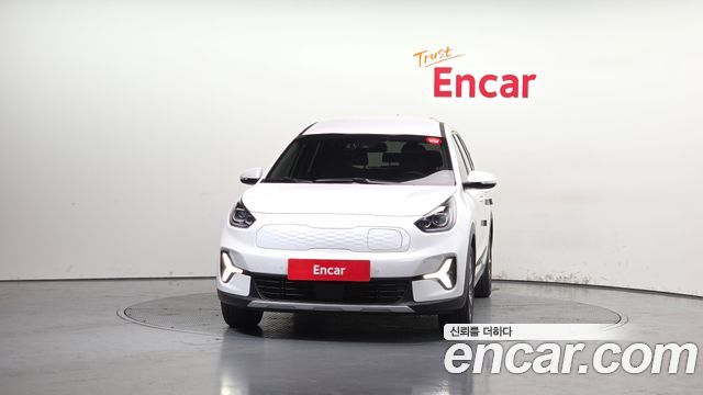Kia Niro Earth — пробег 26 283 км — фото 3 из 5