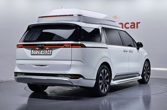 Kia Carnival 7-Seater Hi-Limousine Signature — пробег 58 254 км — фото 2 из 5