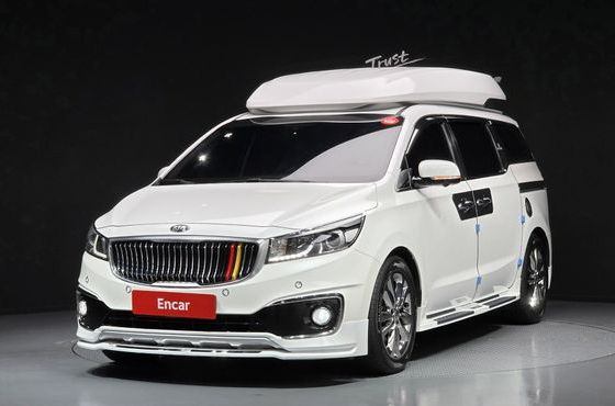 Kia Carnival 9-seater Hi-Limousine Prestige High roof — пробег 126 182 км — фото 1 из 5