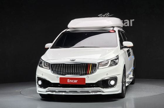 Kia Carnival 9-seater Hi-Limousine Prestige High roof — пробег 126 182 км — фото 3 из 5