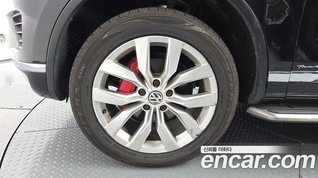 Volkswagen Touareg из Кореи Encar