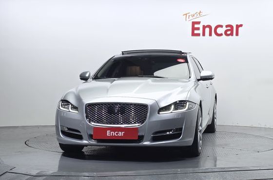 Jaguar XJ 3.0D Premium Luxury LWB X351 — пробег 176 973 км — фото 1 из 5