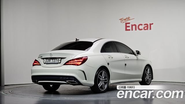 Mercedes-Benz CLA-Class CLA220 AMG Line — пробег 30 504 км — фото 2 из 5