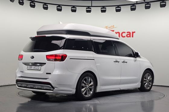 Kia Carnival 9-seater Hi-Limousine Prestige — пробег 160 291 км — фото 2 из 5