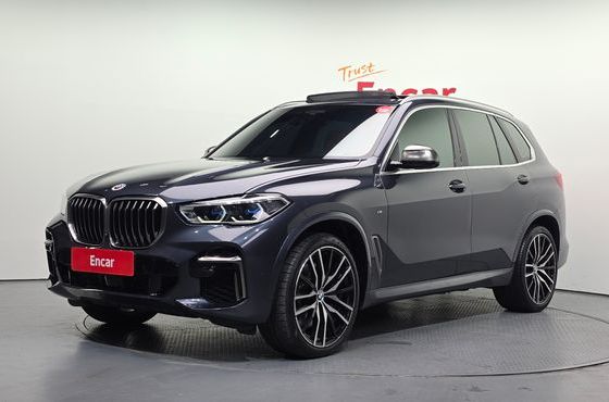 BMW X5 M50i — пробег 60 199 км — фото 1 из 5