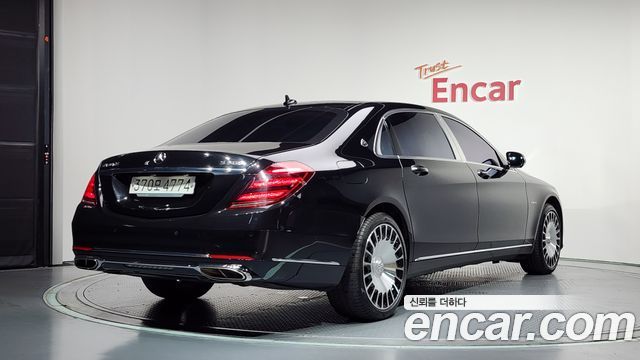 Mercedes-Benz S-Class Maybach S560 4MATIC — пробег 241 052 км — фото 2 из 5