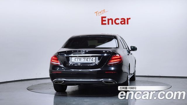 Mercedes-Benz E-Class E200 Avantgarde — пробег 124 260 км — фото 4 из 5