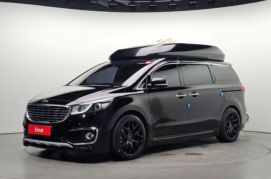 Kia Carnival 9-seater Hi-Limousine Noblesse — пробег 158 035 км — фото 1 из 5