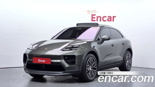 Porsche Macan Base 4 — пробег 3 727 км — фото 1 из 5