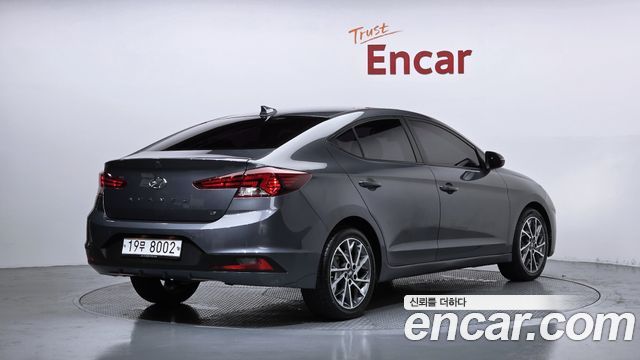 Hyundai AVANTE из Кореи Encar