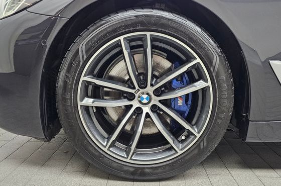 BMW 5-Series 520i M Sport — пробег 27 523 км — фото 5 из 5