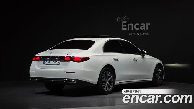 Mercedes-Benz E-Class из Кореи Encar