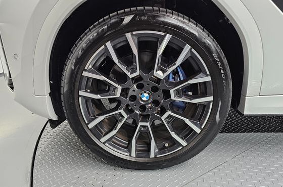 BMW X6 xDrive40i M Sport — пробег 18 072 км — фото 5 из 5
