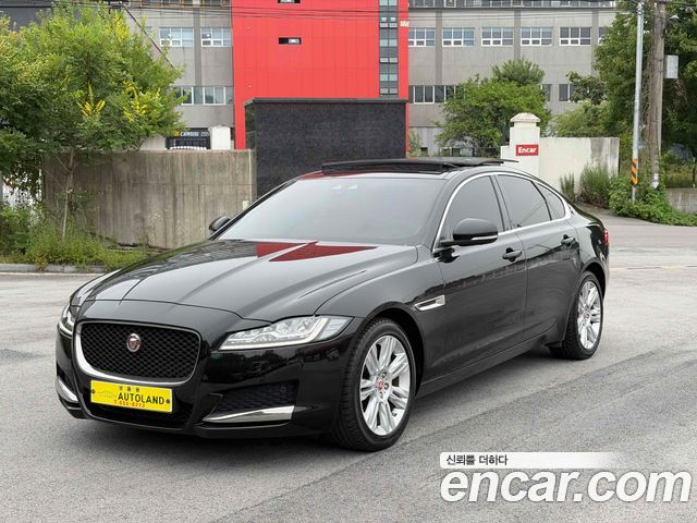 Jaguar XF 20d Portfolio — пробег 152 003 км — фото 1 из 5