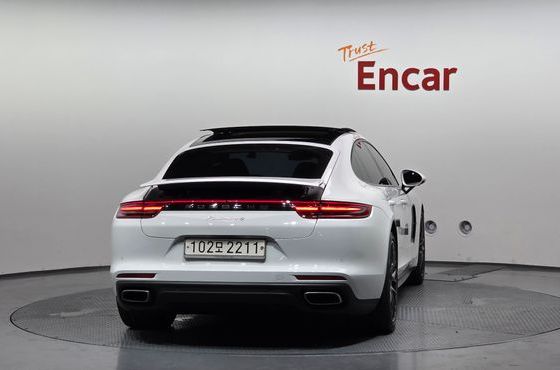 Porsche Panamera 3.0 AWD — пробег 81 497 км — фото 4 из 5