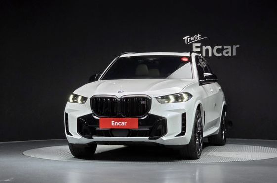 BMW X5 M60i — пробег 25 918 км — фото 3 из 5