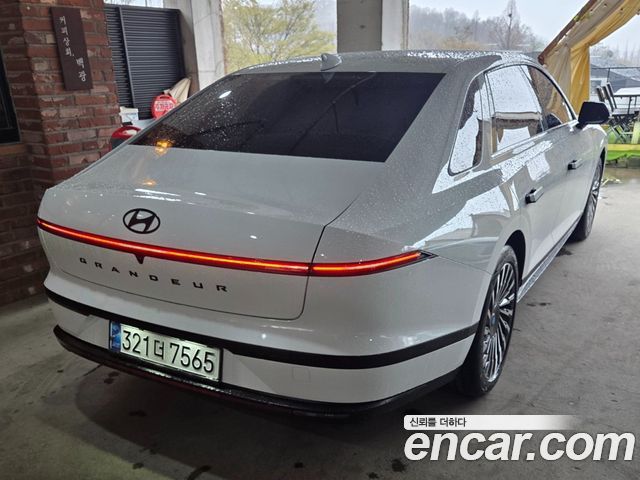 Hyundai Grandeur 2,5 Gasoline 2WD Honors — пробег 1 550 км — фото 3 из 5