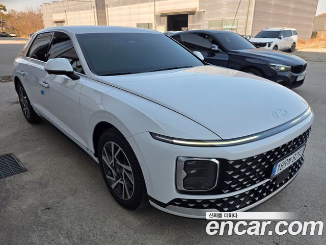 Hyundai Grandeur Premium — пробег 950 км — фото 2 из 5