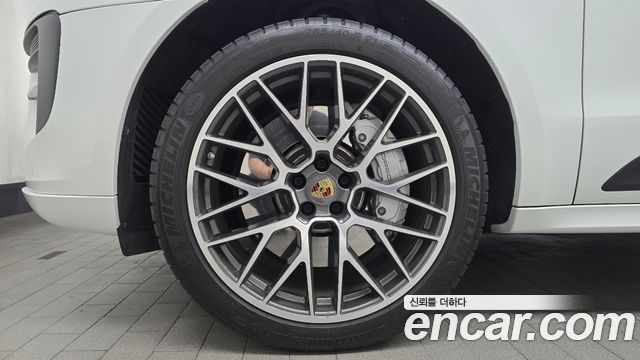 Porsche Macan из Кореи Encar