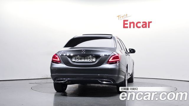 Mercedes-Benz C-Class из Кореи Encar