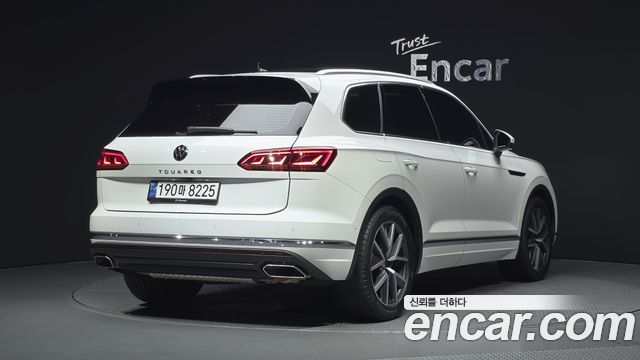 Volkswagen Touareg из Кореи Encar