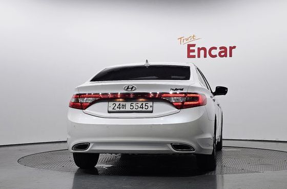 Hyundai Grandeur Premium — пробег 120 573 км — фото 4 из 5