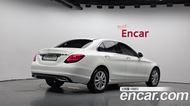 Mercedes-Benz C-Class из Кореи Encar