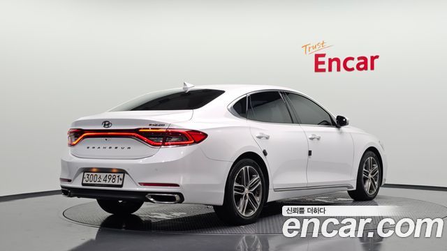 Hyundai Grandeur из Кореи Encar