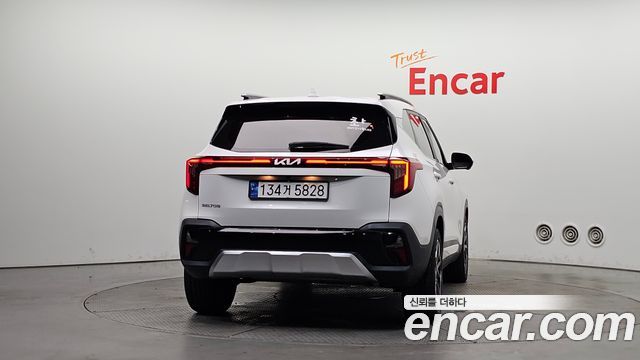 Kia Seltos из Кореи Encar