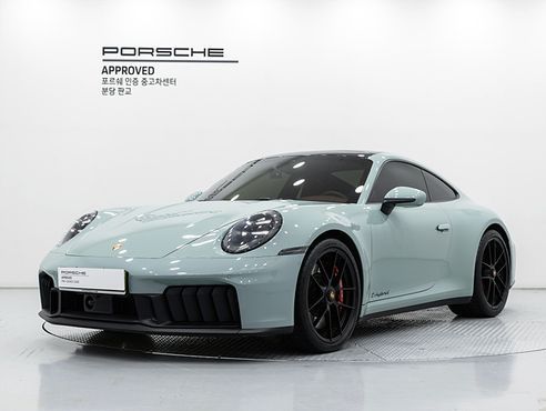Porsche 911 Carrera 4 GTS — пробег 3 600 км — фото 1 из 5