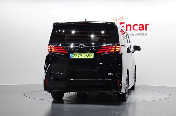Toyota Alphard 2.5 HEV Executive AWD — пробег 3 627 км — фото 4 из 5