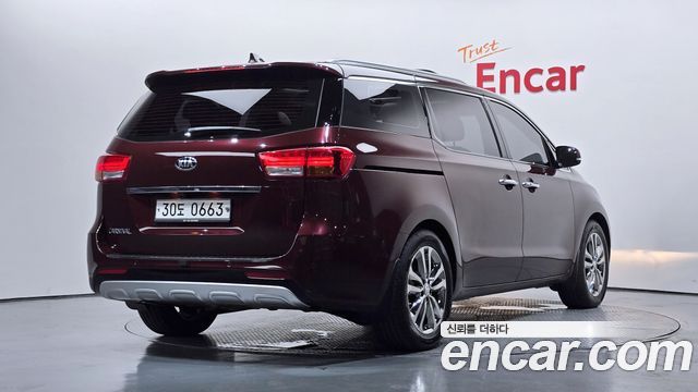 Kia Carnival из Кореи Encar