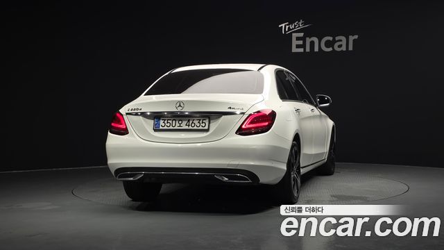 Mercedes-Benz C-Class C220 d 4MATIC Exclusive — пробег 122 387 км — фото 4 из 5