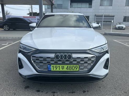 Audi Q8 e-tron 55 Quattro — пробег 26 000 км — фото 3 из 5