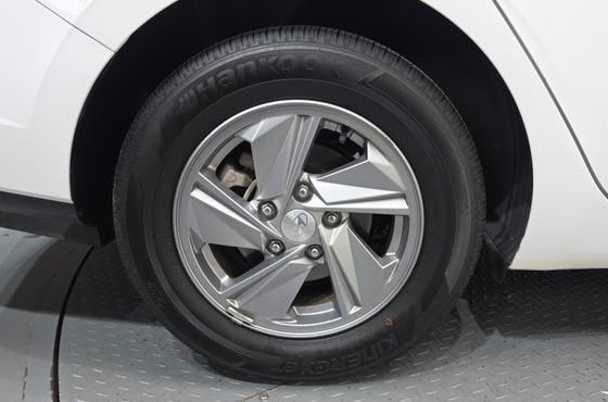 Hyundai AVANTE 1.6 Smart — пробег 55 404 км — фото 4 из 5