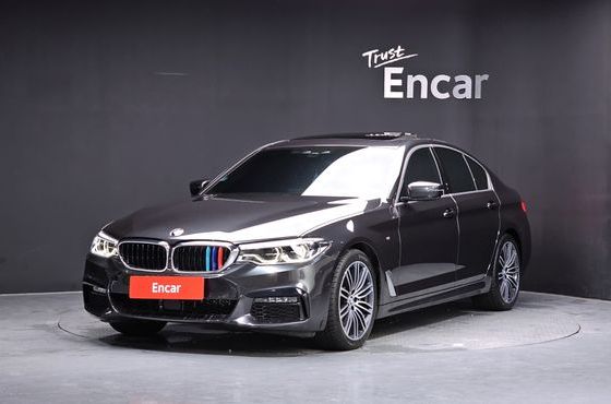 BMW 5-Series 530i xDrive M Sport Package Plus — пробег 46 340 км — фото 1 из 5