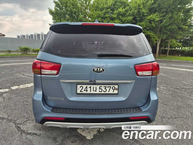 Kia Carnival из Кореи Encar