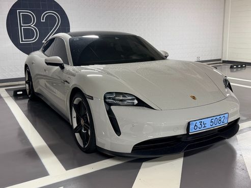 Porsche Taycan 4S — пробег 58 000 км — фото 3 из 5