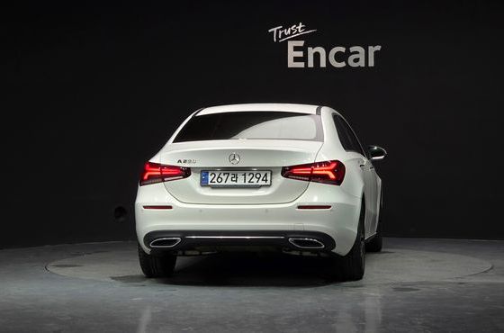 Mercedes-Benz A-Class A220 Sedan — пробег 95 404 км — фото 4 из 5