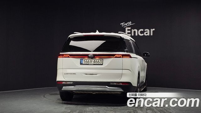 Kia Carnival из Кореи Encar
