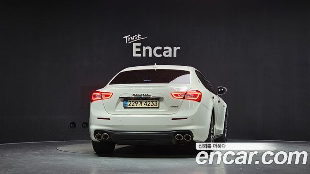Maserati Ghibli из Кореи Encar