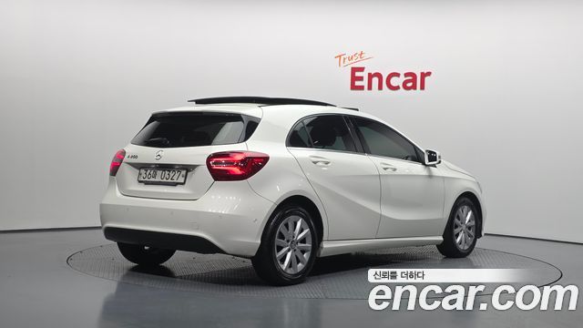 Mercedes-Benz A-Class A200 — пробег 88 996 км — фото 2 из 5