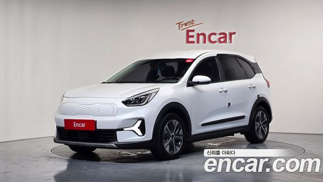 Kia Niro Earth — пробег 136 210 км — фото 1 из 5